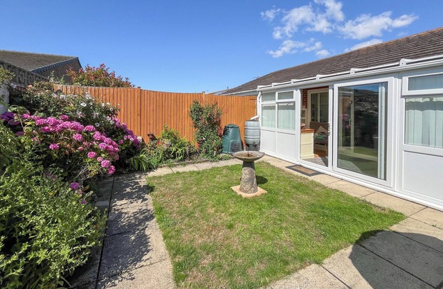 2 bedroom accommodation in Bognor Regis