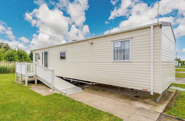 2 bedroom accommodation in Mablethorpe