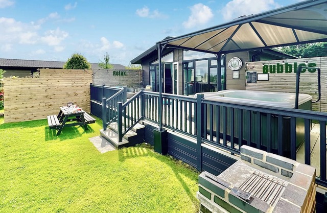 2 bedroom accommodation in Raywell, Beverley