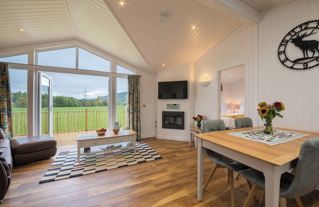 2 bedroom accommodation in Keltyneyburn, near Aberfeldy