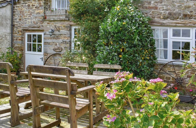 2 bedroom accommodation in Camelford