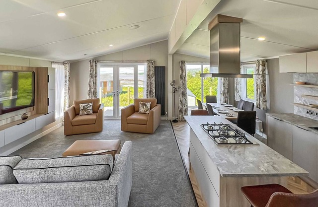 2 bedroom accommodation in Sandgreen