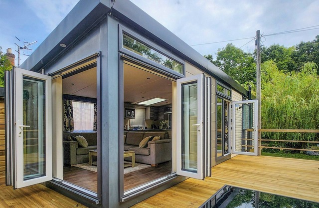 2 bedroom accommodation in Hamstead