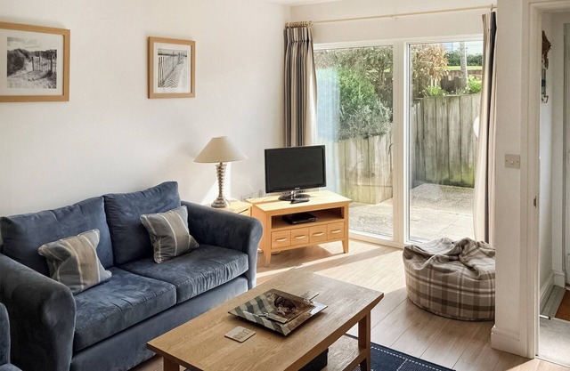 2 bedroom accommodation in Norton, near Yarmouth