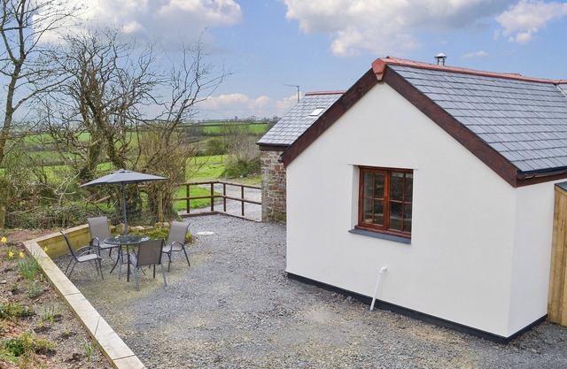 2 bedroom accommodation in Bucks Cross, near Bideford