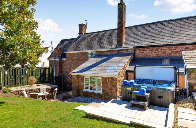 2 bedroom accommodation in Taunton