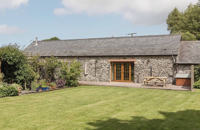 2 bedroom accommodation in Tregaron