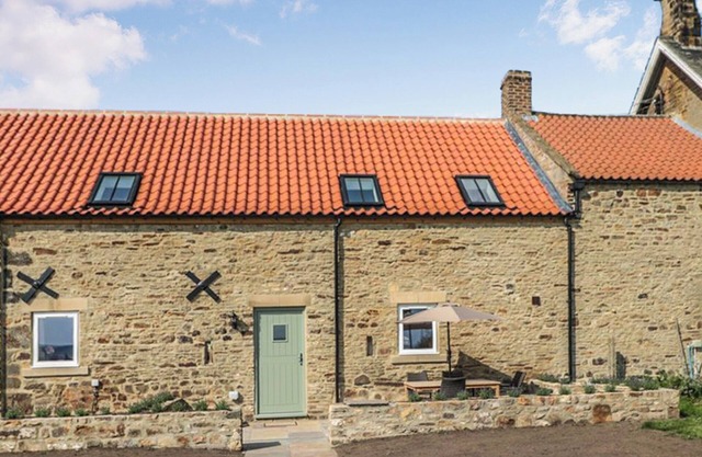 2 bedroom accommodation in Durham