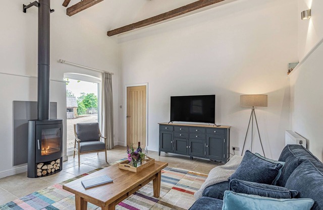 2 bedroom accommodation in Braunston, near Oakham