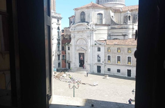 2 bedroom apartment in venice