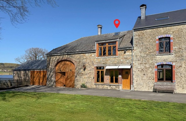 2 bedroom gorgeous home in Manhay