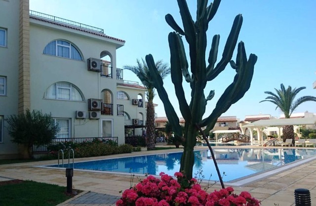 2 Bedroom Ground Floor with Patio