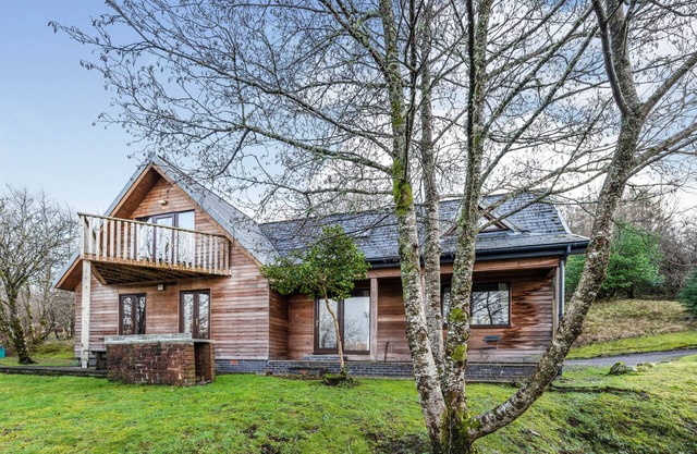 2 Bedroom Lodge With Hot Tub & Sauna , Full kitchen, Lounge, 2 Bathrooms