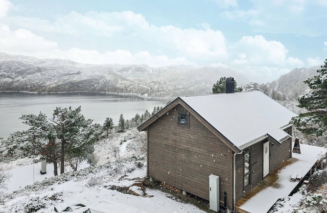 2 bedroom lovely home in Bjordal