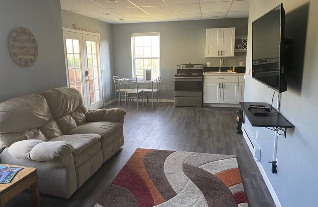 2 Bedroom w/Spa, Great Views in the Mountains!