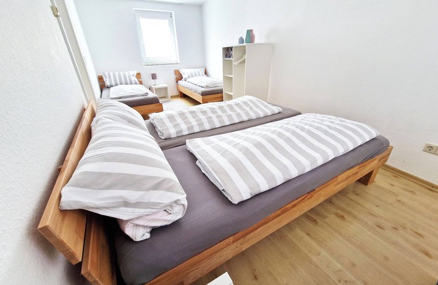 2 Bedrooms Apartment In Rheinhausen