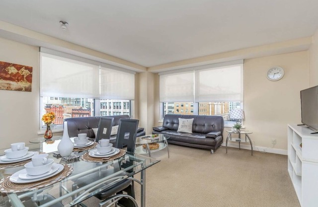 2 BR Fully Furnished Apartment at Penn Quarters - Surrounded by Best Restaurants