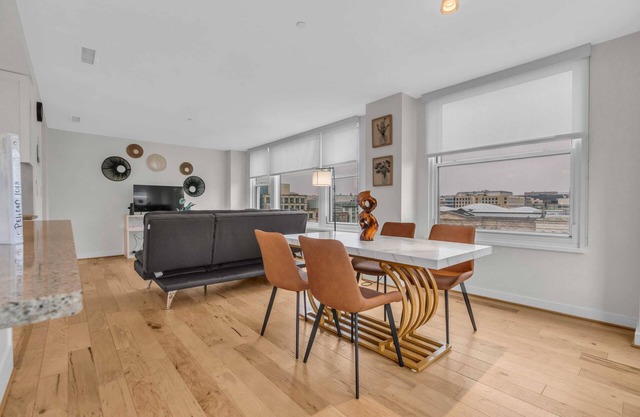 2 BR Fully Furnished Apartment at Penn Quarters - Surrounded by Best Restaurants