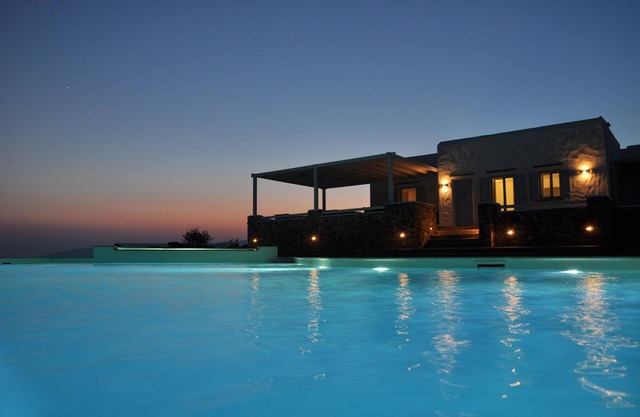 2 luxury villas complex with private pool, gym,spa & unrivalled view