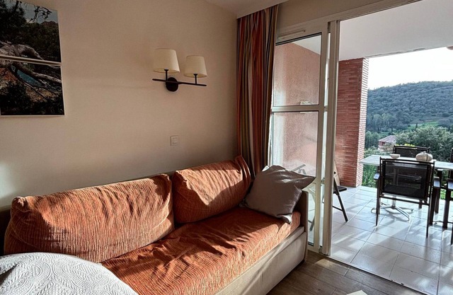 2-room apartment, pool, golf view