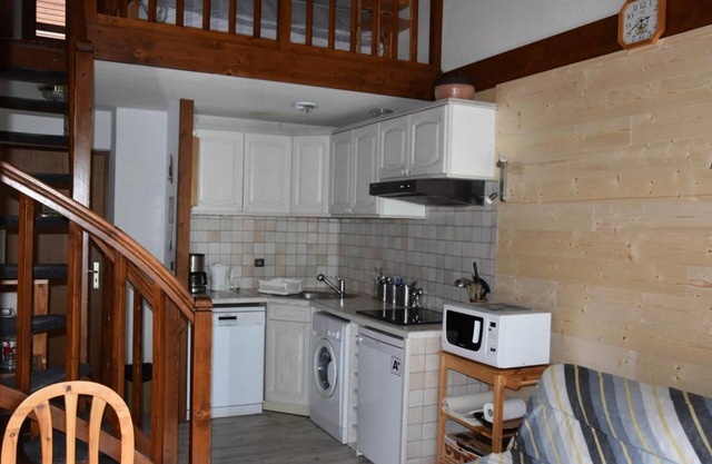 200m from ski slopes, 2nd floor, balcony, tv, ski locker, 40m², Pralognan-la-Vanoise