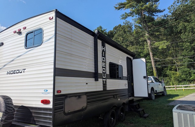 2024 keystone hideout travel trailer