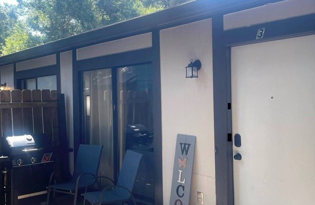 22min to Beach+full apartment+sleep6+BBQ Grill