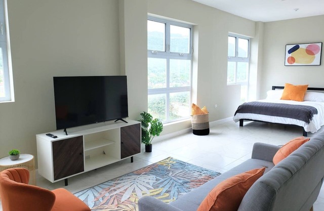 24/7 Secured Studio with Stadium Views|Gym|Tennis @ The Lofts