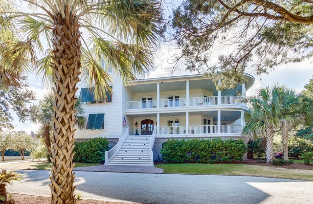 24 Dene Court Beautiful 8 Bedroom Home in DeBordieu, Private Pool!