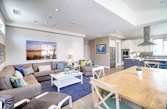 25% Off Aug 24-27! Steps To Sand, Spacious & Comfy