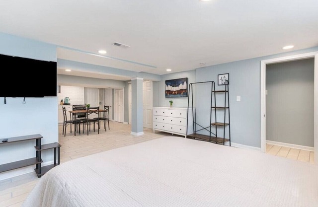 2939 Liberty Basement NEW! · Convenient & Affordable Dundalk Studio!
