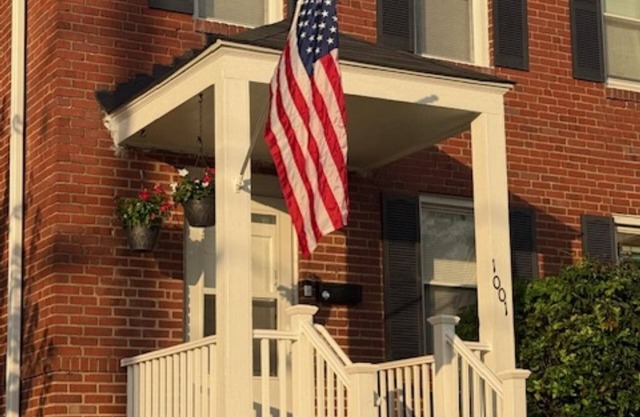 2BR, 1BA Boutique Brick Beauty located in historic Eastport.