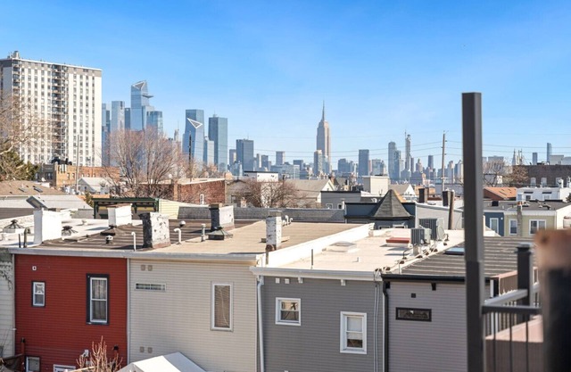 2BR Condo with Private Rooftop, 15 Mins to Times Sq