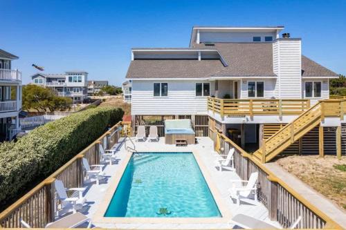 2Min Walk to Beach Private Pool & Hot Tub