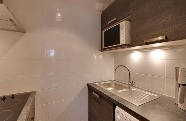 2nd floor, balcony, parking, tv, ski locker, 31m², Serre Chevalier
