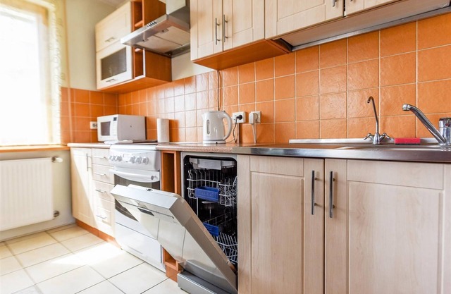 3 bed, 2 bath Holiday Home with Garden