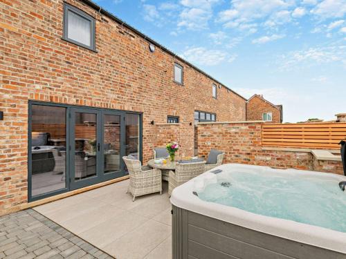 3 Bed in Tollerton 93897