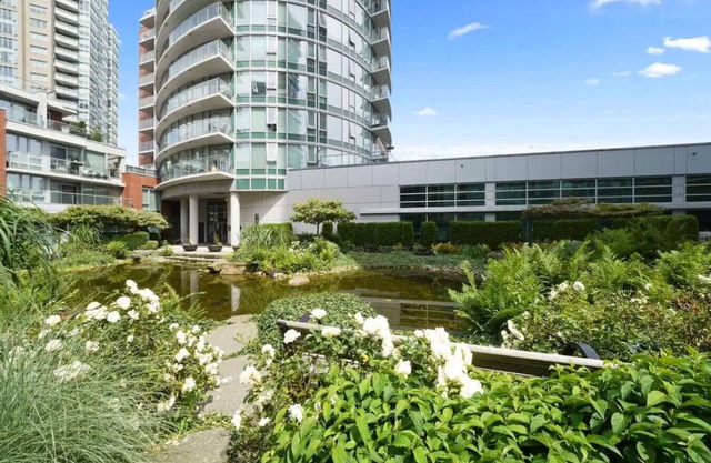 3 Bed Room Sub Penthouse Ocean and MountainView
