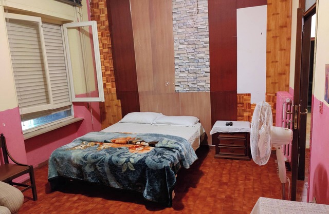 3 bed - Sleeps 6 - Mountain View - Parking - Pets