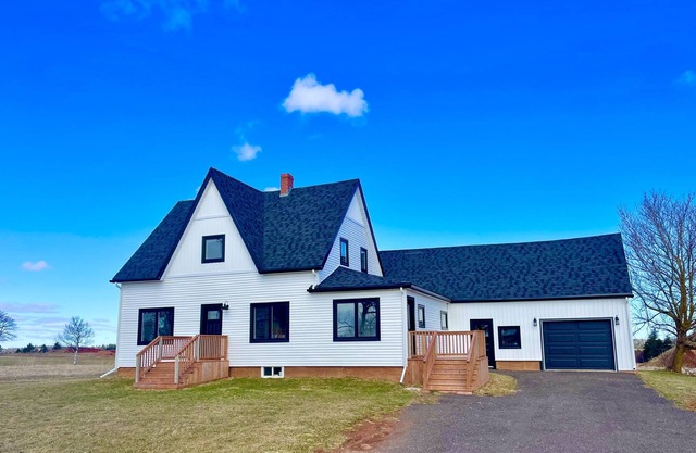 3 Bedroom, 3 Bath, New London, Prince Edward Island