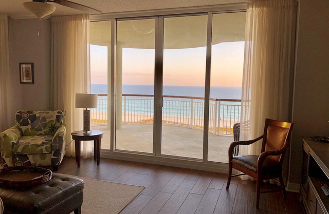 3 Bedroom/3 Bath with Panoramic Beachfront View!