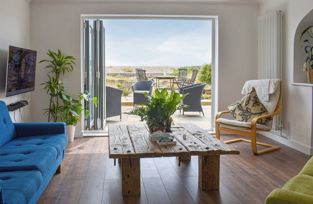 3 bedroom accommodation in Hayling Island