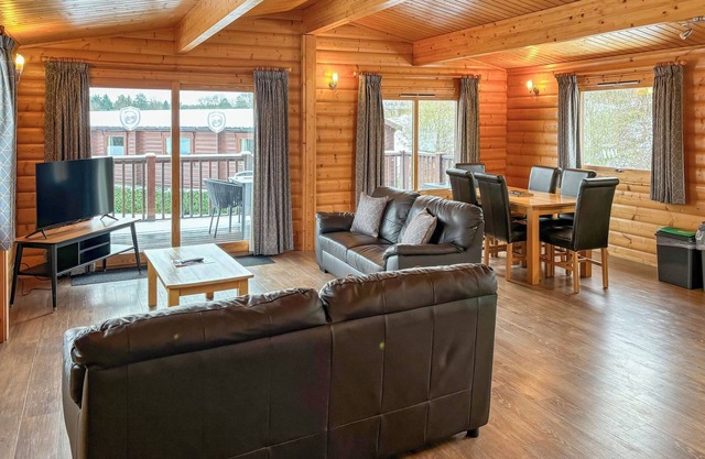 3 bedroom accommodation in Greetham