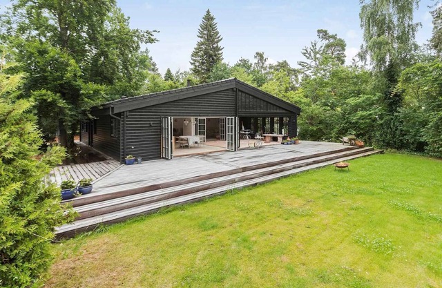 3 bedroom accommodation in Hornbæk