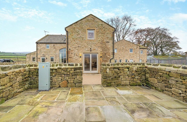 3 bedroom accommodation in Trawden