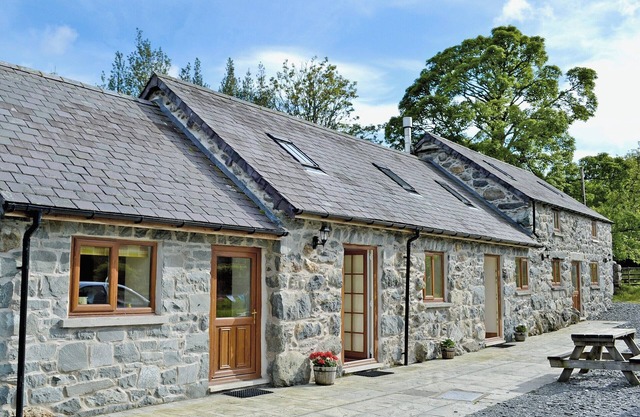 3 bedroom accommodation in Llanuwchllyn, near Bala