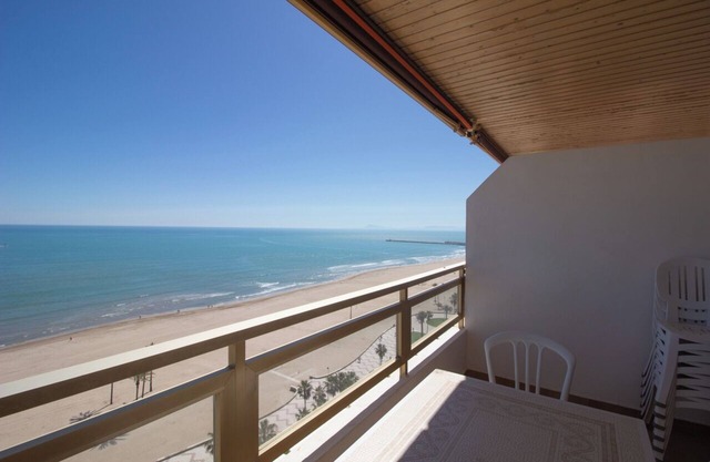 3 bedroom apartment in cullera