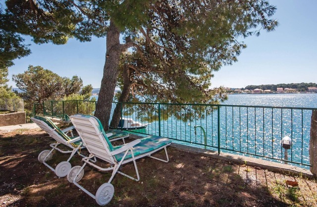 3 bedroom cozy apartment in Brodarica