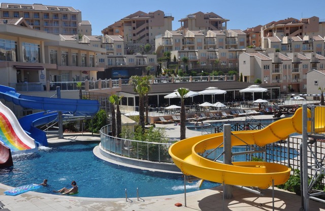 3 BEDROOM DELUX GOLF APARTMENT