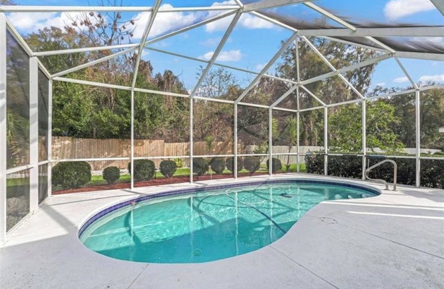 3 bedroom Equestrian elegance close to WEC with private pool